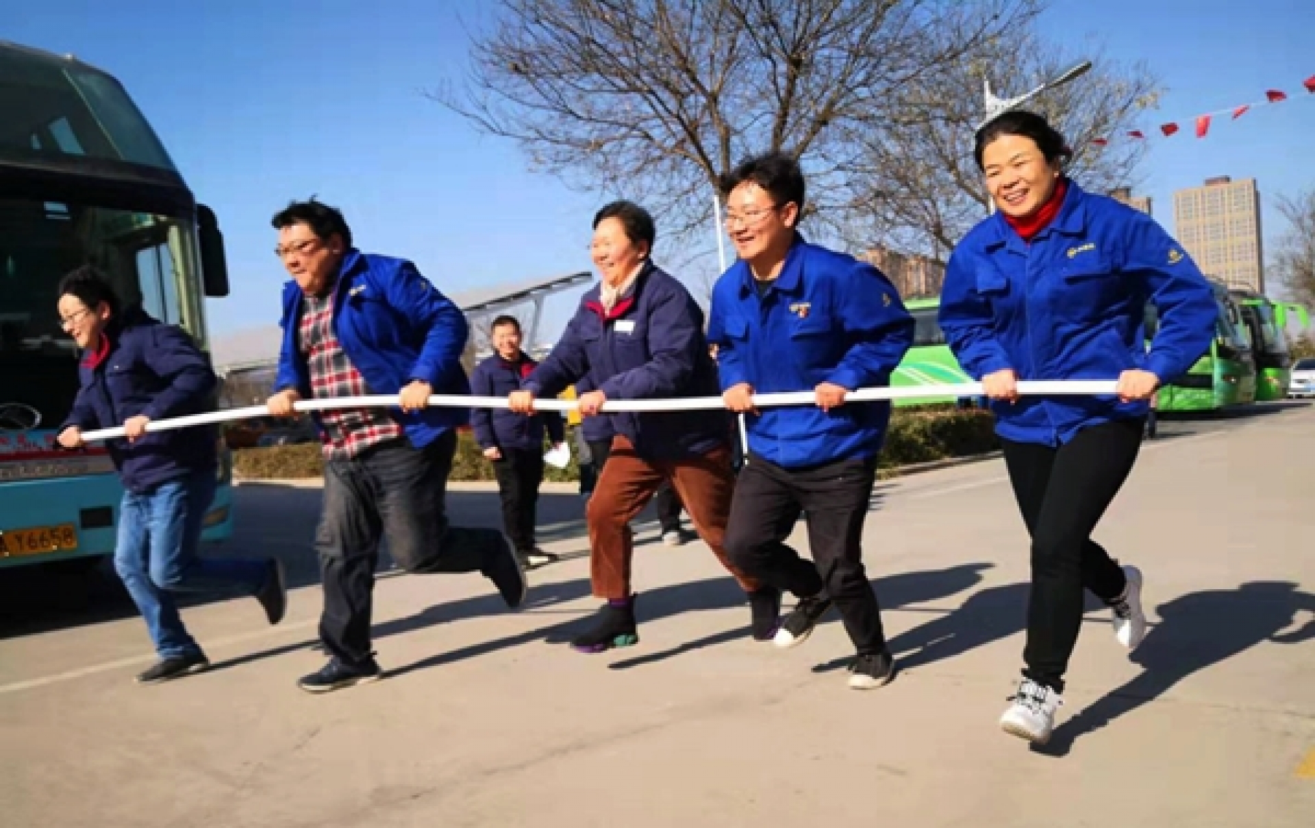 工藝研究所舉辦“慶元旦 迎新年”旋風跑比賽